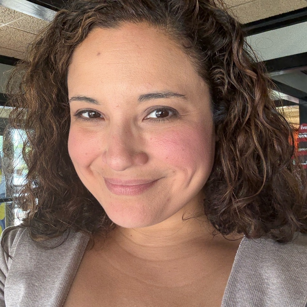 Meet your Posher, Nicole